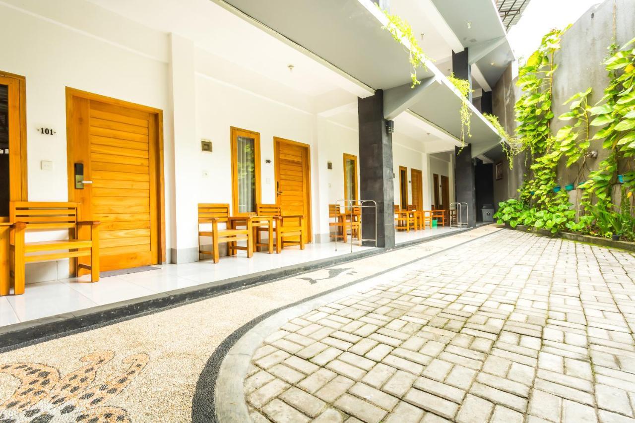 Oyo 2408 Bc Inn Mangsit Exterior foto